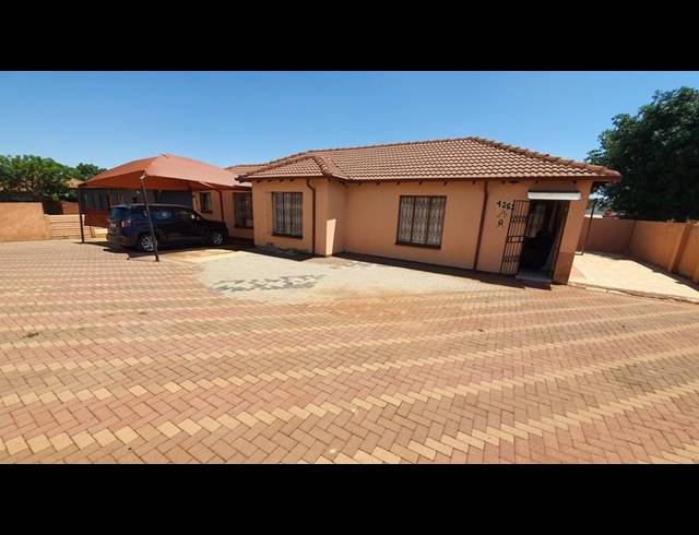 3 BEDROOM HOUSE FOR SALE IN THE ORCHARDS